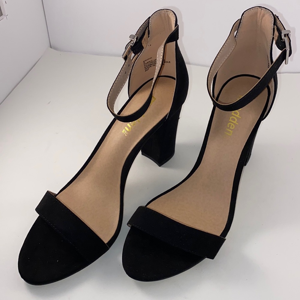 Madden NYC Brigid Strappy Chunky Heel Black Sandal Sz 9